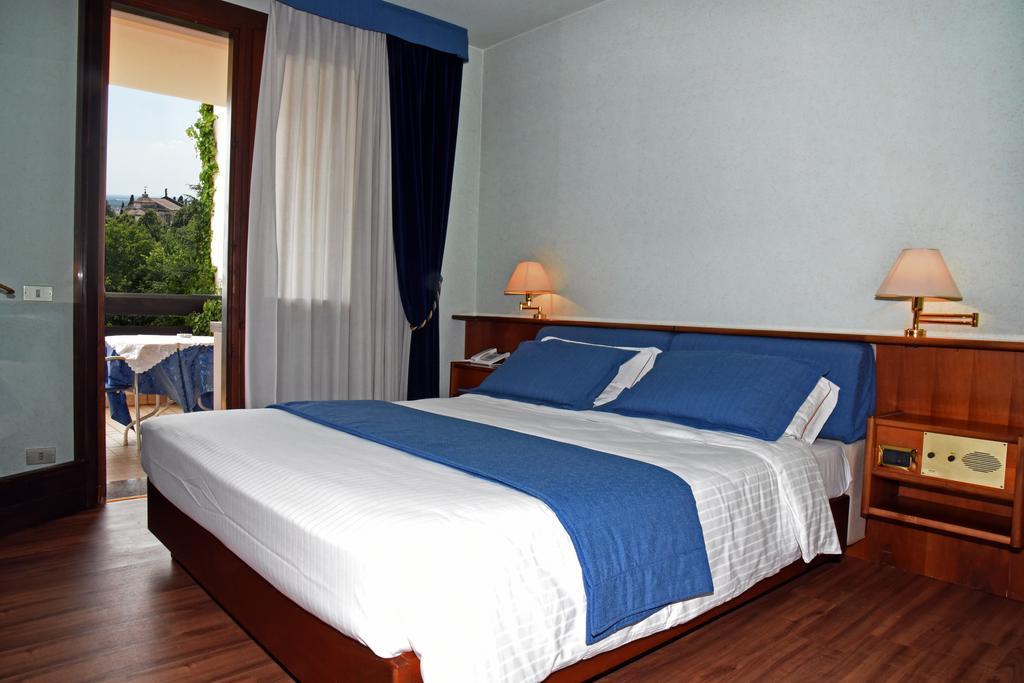 Hotel Bellavista مونتيبلونا المظهر الخارجي الصورة