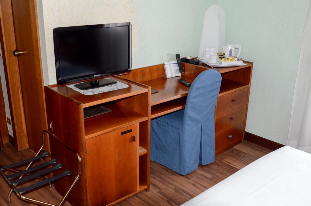 Hotel Bellavista مونتيبلونا المظهر الخارجي الصورة